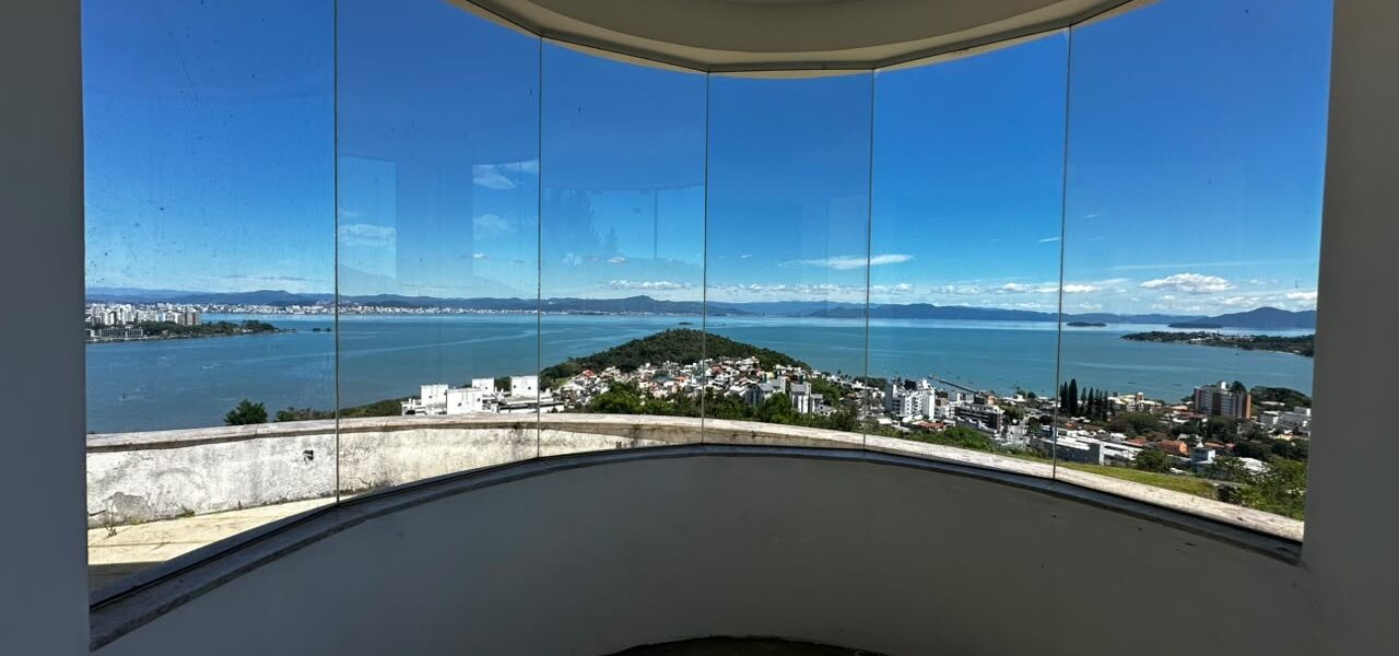 venda mansões com vista para o mar em Florianópols