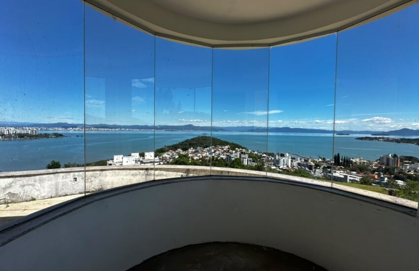 venda mansões com vista para o mar em Florianópols
